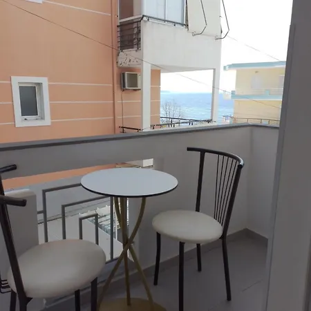 Kostian Apartament *
