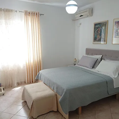 Apartament Kostian *