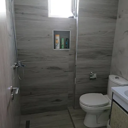 Kostian Apartment Sarande