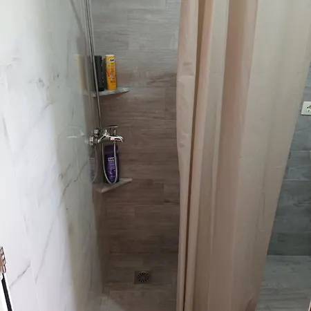 Kostian Apartment Sarande